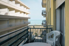 Blu Kobler - Ampio appartamento fronte mare Lido Di Jesolo